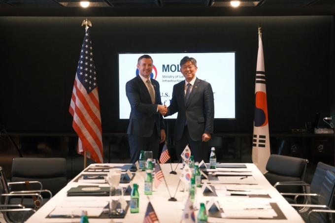 MOU Signing for Rhyolite Ridge Lithium-Boron Project 포토이미지